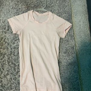 lululemon t shirt